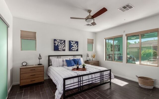 Merlot Gilbert 3 Bedroom Home by RedAwning