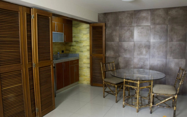 Suites Real Hotel