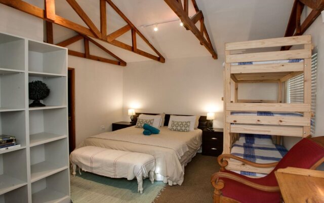 Strand Guesthouse - Hostel