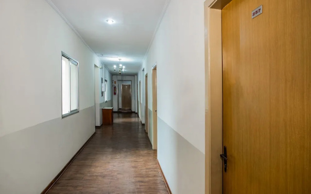 Hotel São Jorge, São Paulo - perto da 25 de Março fácil acesso ao Expo Center Norte e Mercado Municipal.