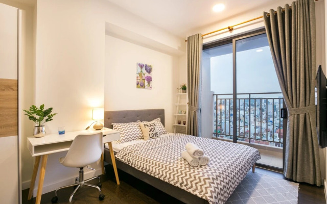 The Milky Way River Gate Apartment