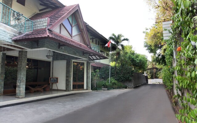 OYO 102 GP Residence