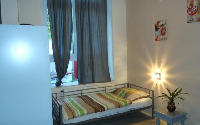 Party Hostel
