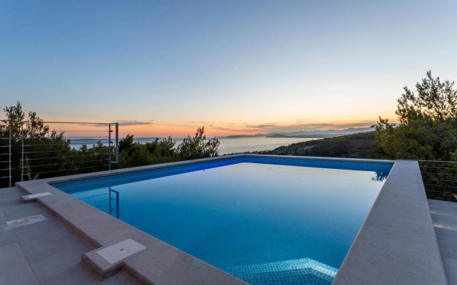 Villa Horizon save 15 percent on Split-villas com