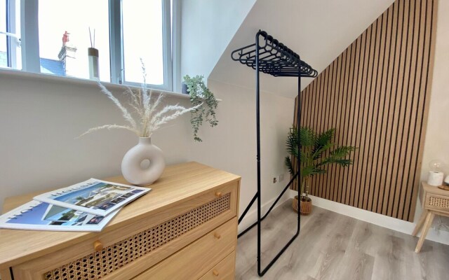 Luxury Scandi Inspired 1 Bed Apartment