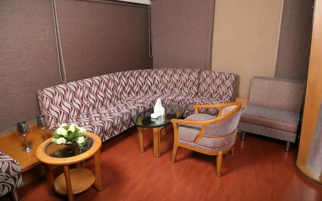 Hotel Amar Vilas Indore
