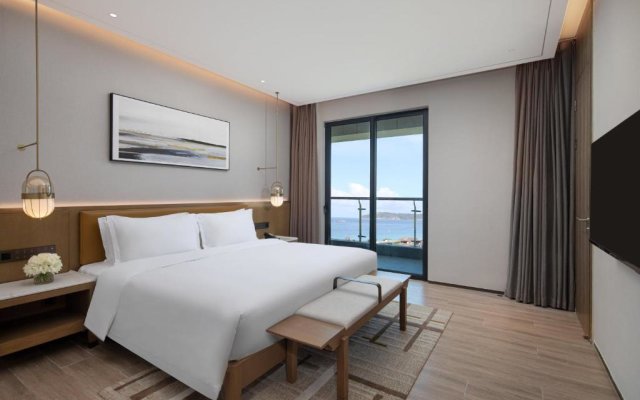 Holiday Inn and Suites Sanya Yalong Bay