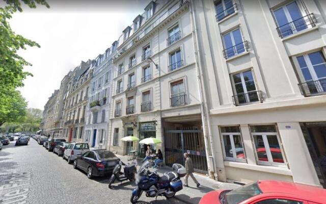 Excelsior Lodging - Triplex Invalides