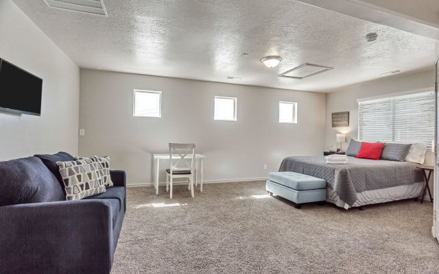 Spacious & New Guesthouse in Orem - Provo