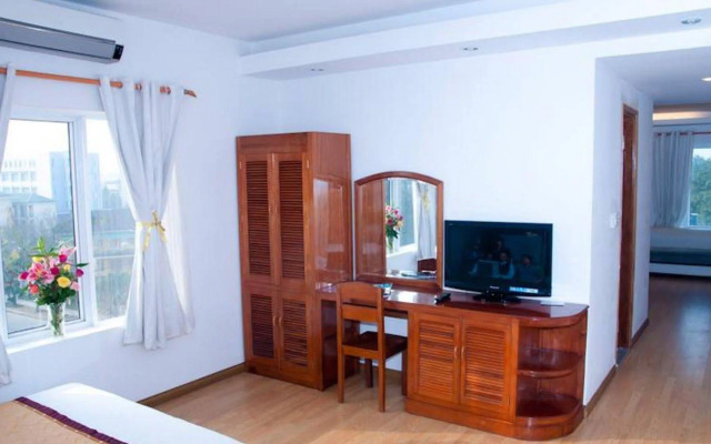 Golden Lotus Hotel