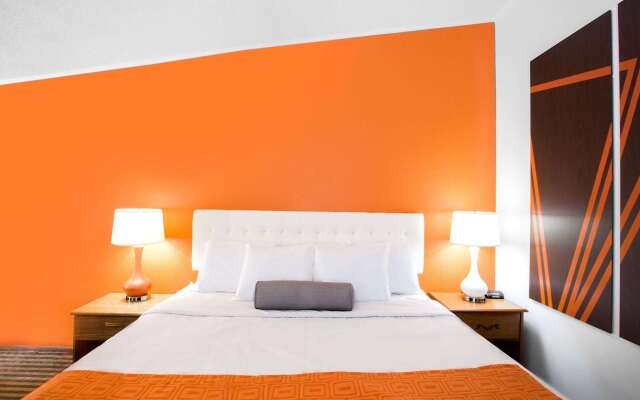 Howard Johnson by Wyndham Wilmington