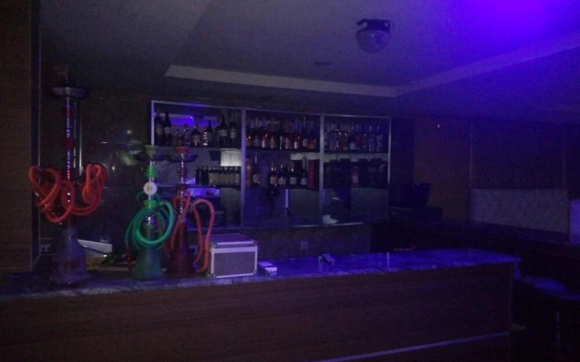 Glamour Park Hotel & Suites