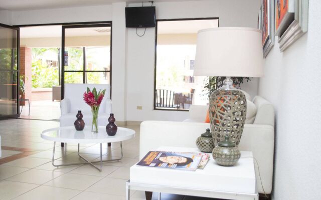 Farallones Hotel
