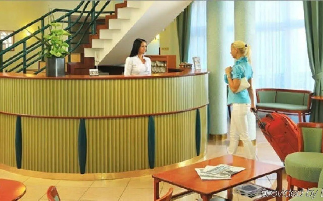 Baross City Hotel
