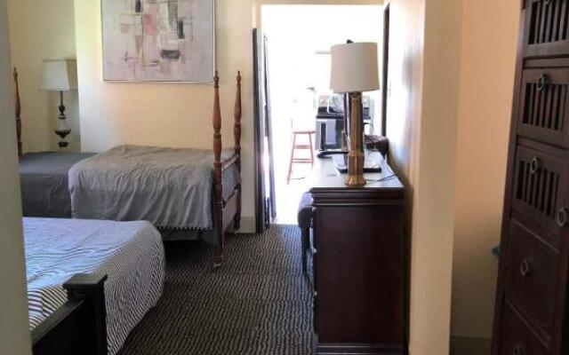 1/F 2 bed rooms