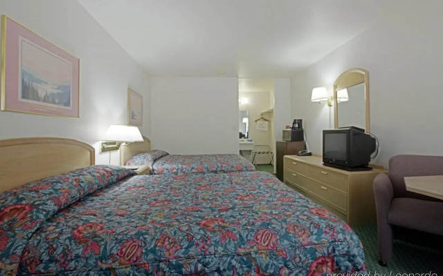 Americas Best Value Inn & Suites Clearlake Wine Country