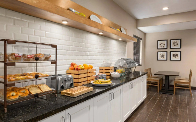 Country Inn & Suites by Radisson, Flagstaff, AZ