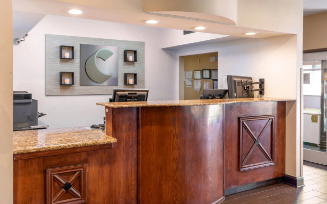 Comfort Suites North Dallas