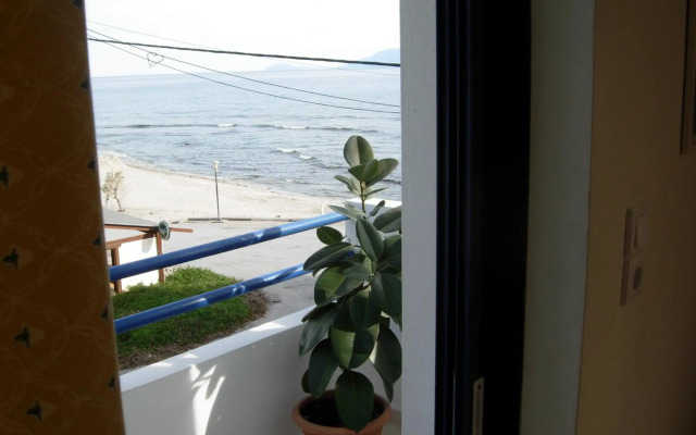 Philippos Studios & Apartments