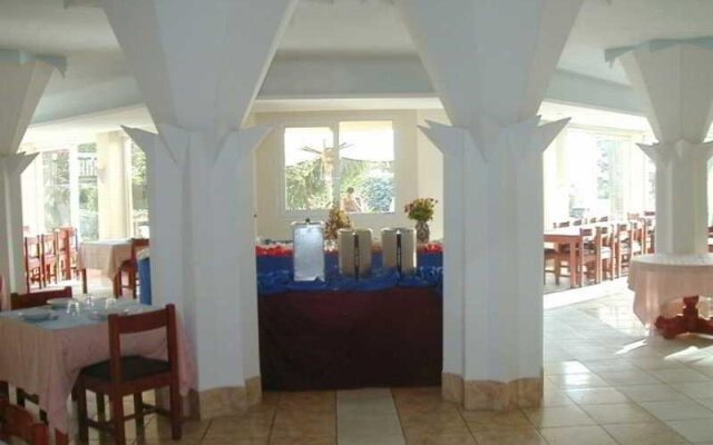 Royal Hotel