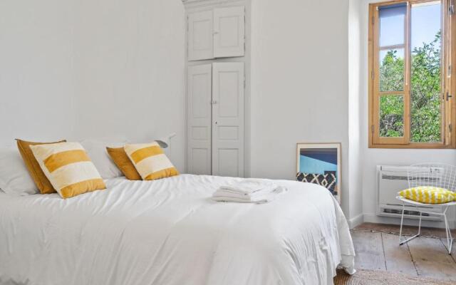 Cargèse, appartement de charme surplombant le port