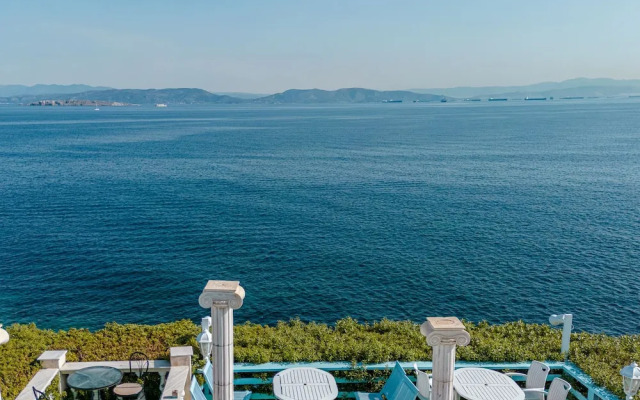 Mistral Apartments Aegina