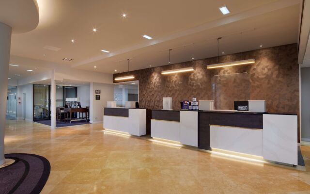 DoubleTree by Hilton Manchester Airport