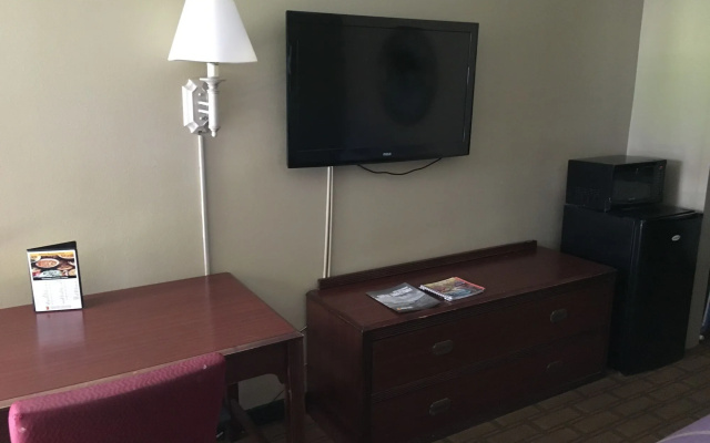 Super 8 by Wyndham Biloxi at the Beach