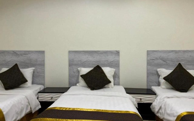 Apple Service Apartment