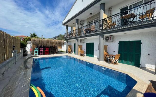 Alacati XL Luxury
