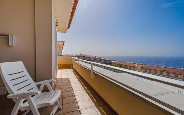 Amazing apartment with sea views PA06