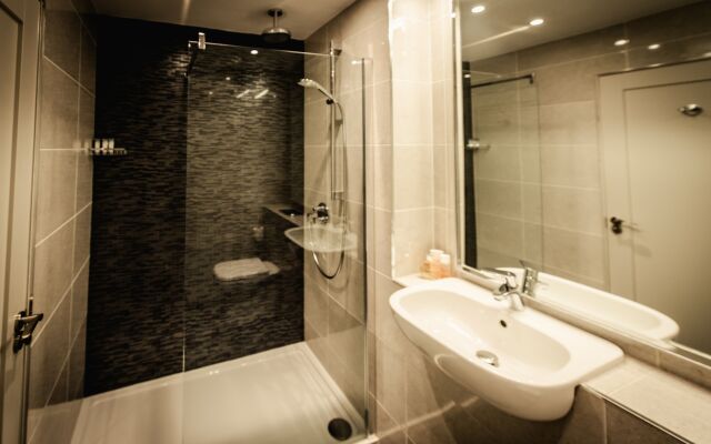 Isaacs Hotel Cork City