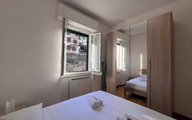 Inviting 1-bedroom flat with Balcony