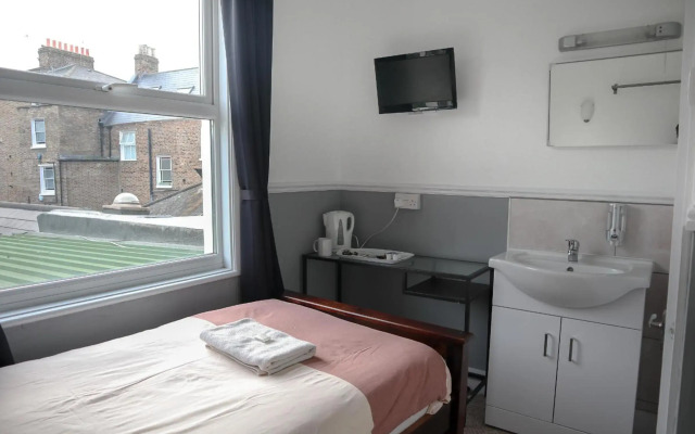 Hotel 261