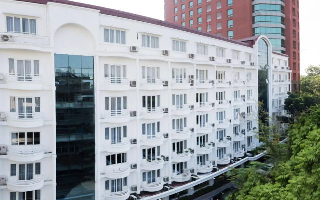 Thang Long Opera Hotel