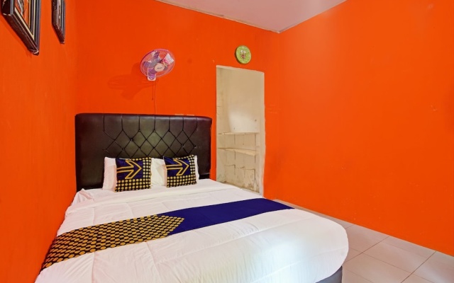 OYO 90279 Wartawan De Mansion – Guest Rooms – Waymuli