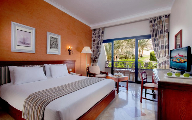 Pharaoh Azur Resort