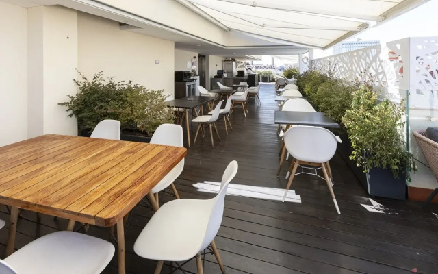 ICON Casona 1900 by Petit Palace