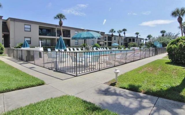 Sea Club by Teeming Vacation Rentals