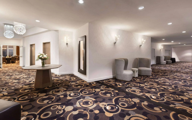 Wyndham Garden Norfolk Downtown
