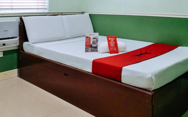 RedDoorz @ Bonifacio St Cebu