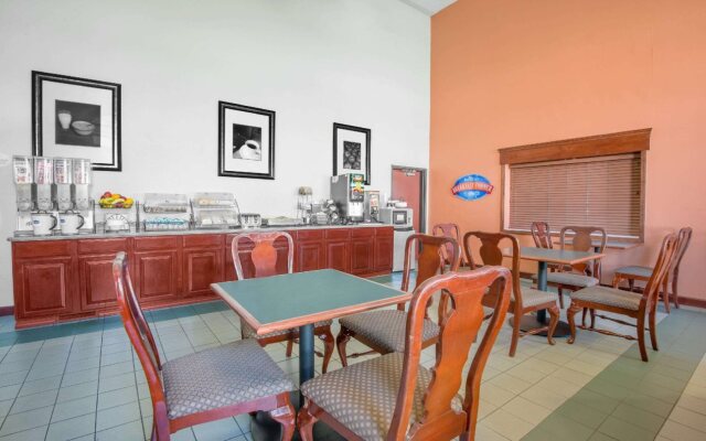 Baymont by Wyndham Boston Heights/Hudson