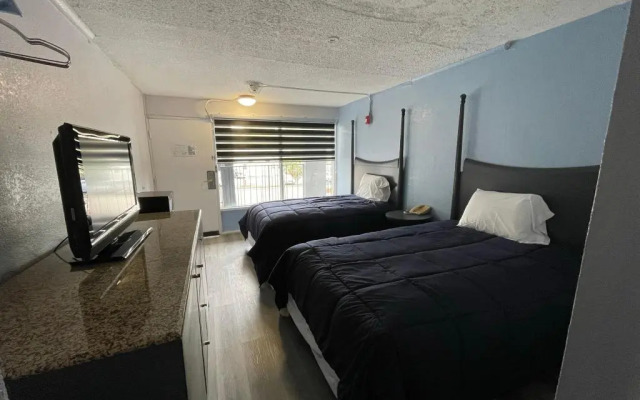 Budgetel Inn & Suites