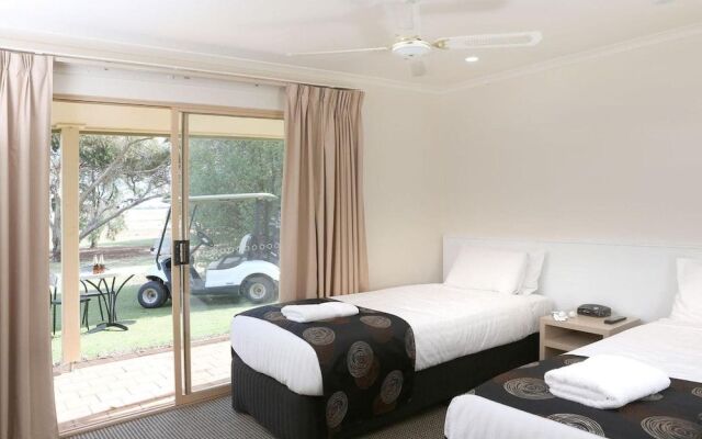 Murray Downs Resort