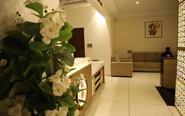 Rajathadri Royal Inn