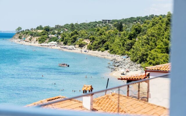 Aiora Suites