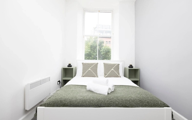 ALTIDO Glamorous1-bed flat overlooking Grassmarket