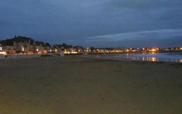 Ty Avel Studios 110 et 111