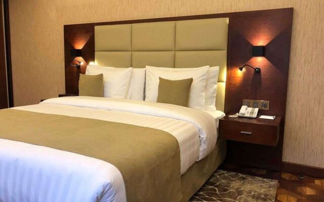 Desalegn Hotels And Resort