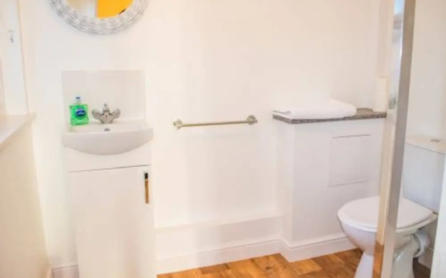 Host Stay Rosary Road Apartment